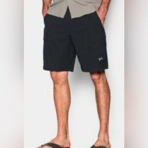 Under Armour  FISH HUNTER HYDRO ARMOUR HEAT GEAR LOOSE FIT CARGO SHORTS BLACK